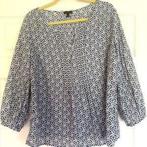 Blue and White Relaxed 3/4 Sleeve Blouse